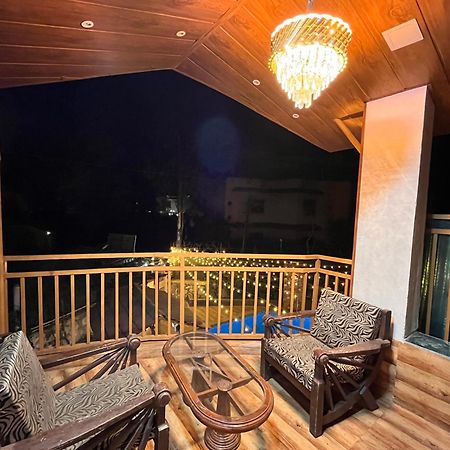 Govind Villa - 3Bhk Penthouse Suite With Pool Splash Lonavala Esterno foto