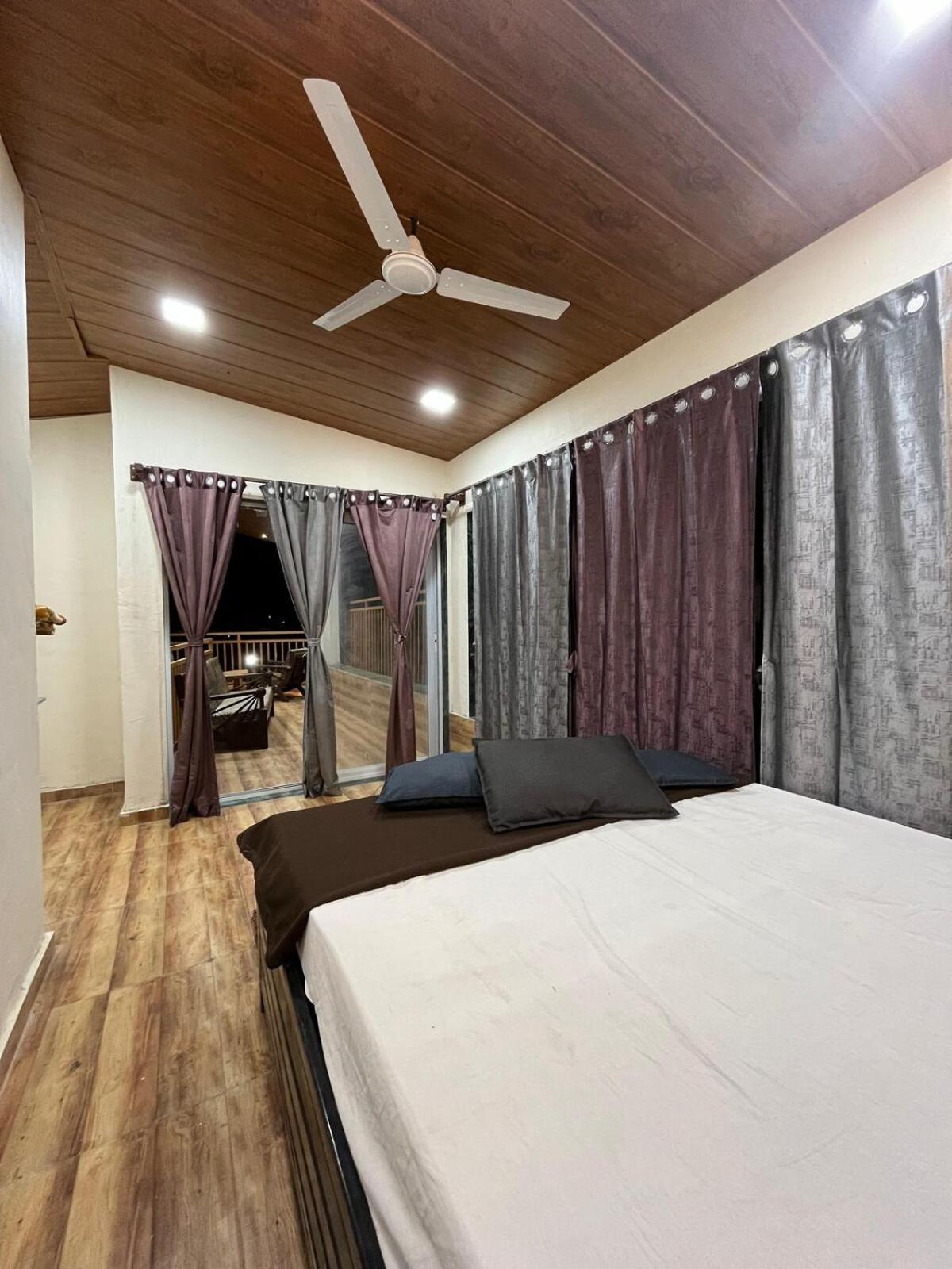Govind Villa - 3Bhk Penthouse Suite With Pool Splash Lonavala Esterno foto