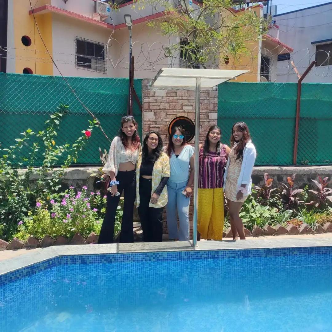 Govind Villa - 3Bhk Penthouse Suite With Pool Splash Lonavala Esterno foto
